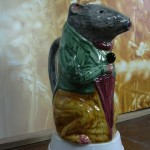 Broc barbotine Rat ou souris au parapluie. Origine Poët Laval. différentes couleurs .hauteur 20 cms