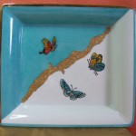 Vide poche en porcelaine décor 3 papillons et incrustré d'or fin 240 x 240